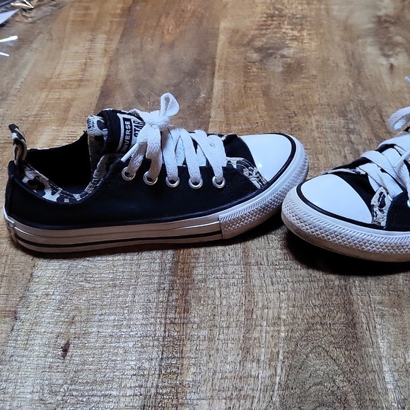 Kid's Converse - Picture 5 of 5